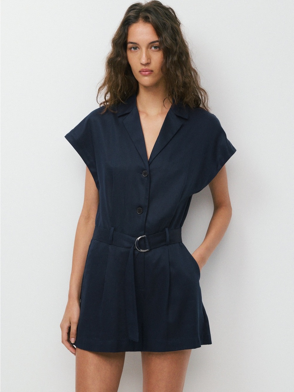 Aritzia X Babaton Jumpsuits & Rompers - Sacramento Romper
Drapey short romper